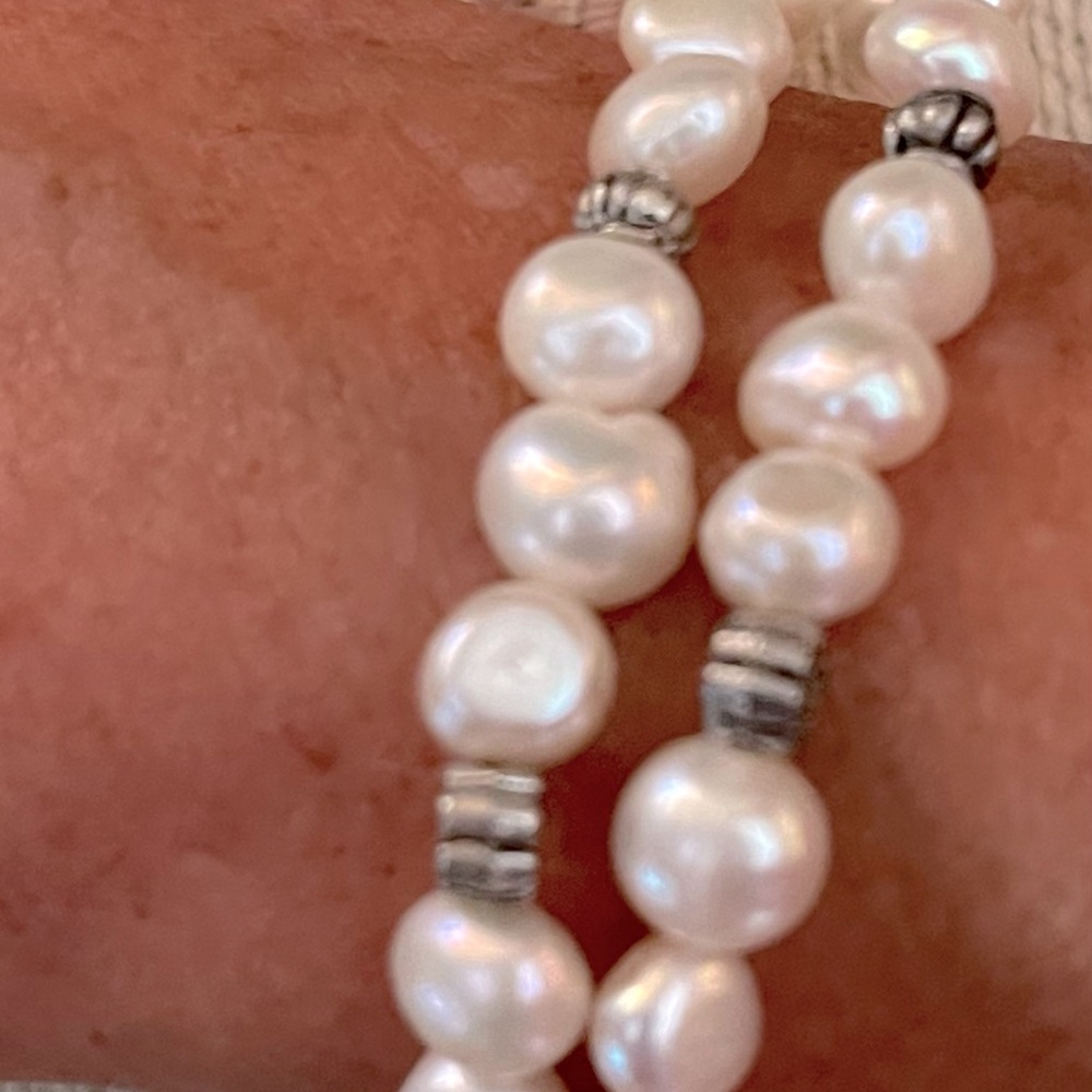 Freshwater pearl bracelet